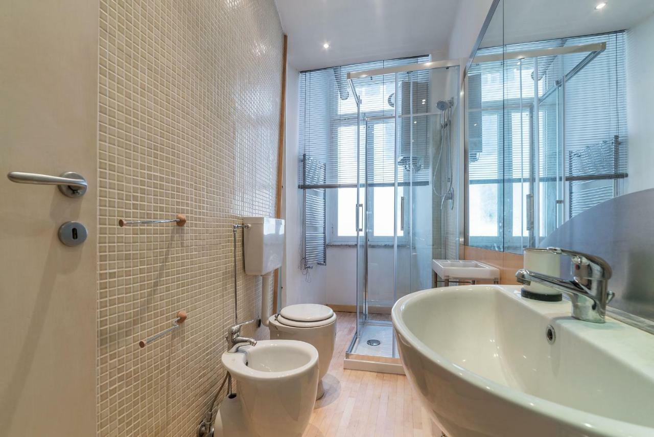 San Giovanni & Colosseo Roomy Flat Roma Exterior foto