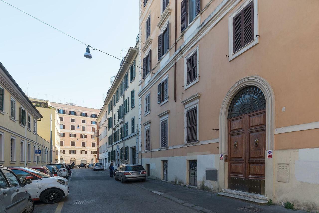 San Giovanni & Colosseo Roomy Flat Roma Exterior foto