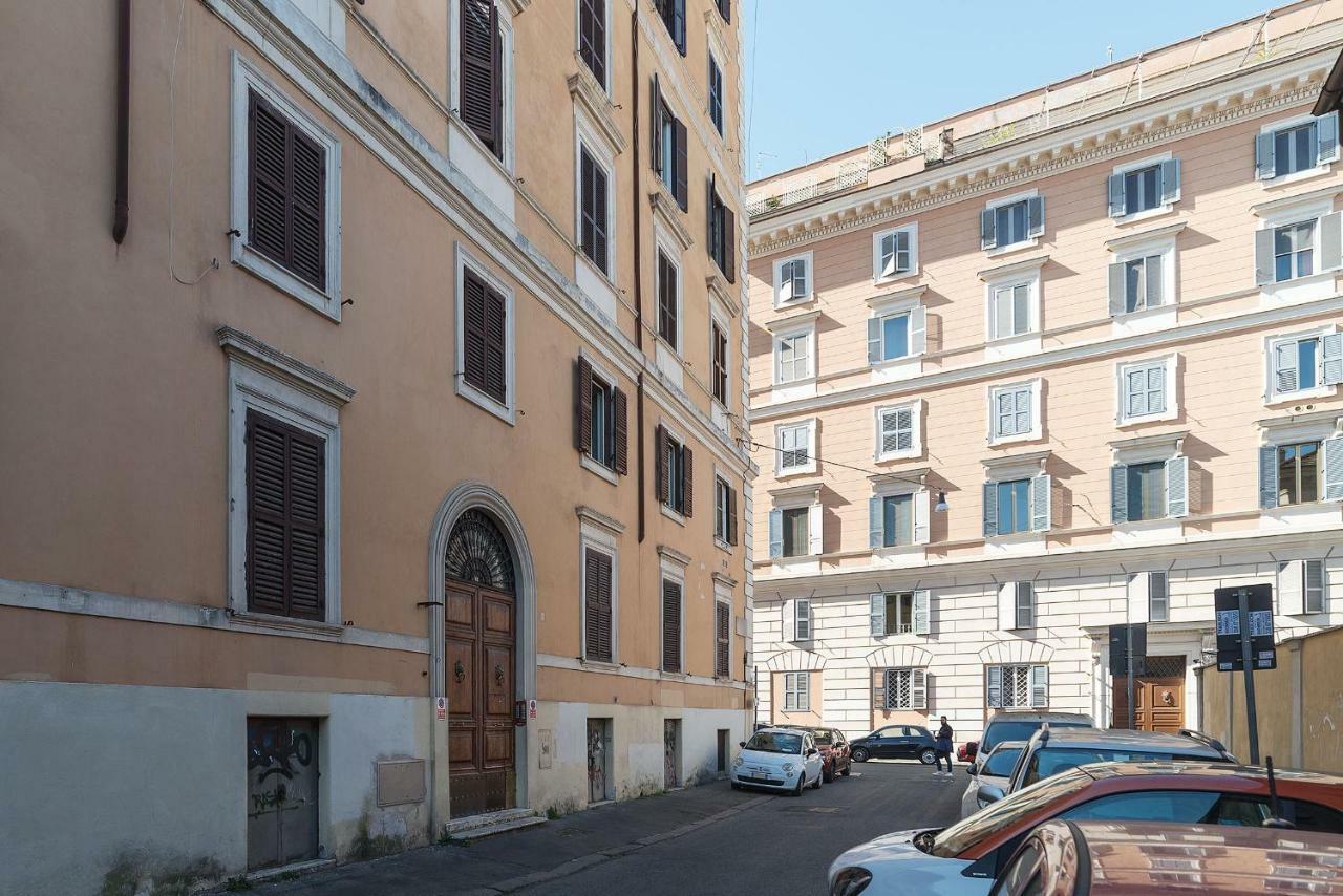 San Giovanni & Colosseo Roomy Flat Roma Exterior foto